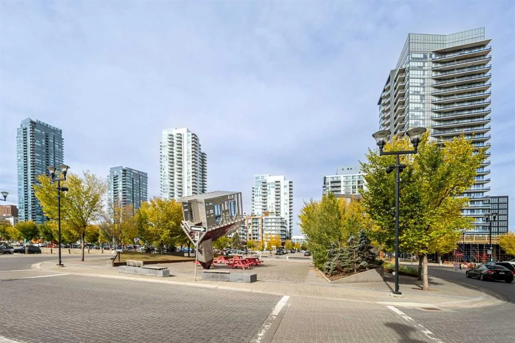 535 8 Avenue SE #605