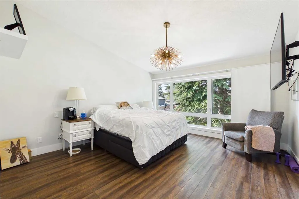 20 Midpark Crescent SE #252