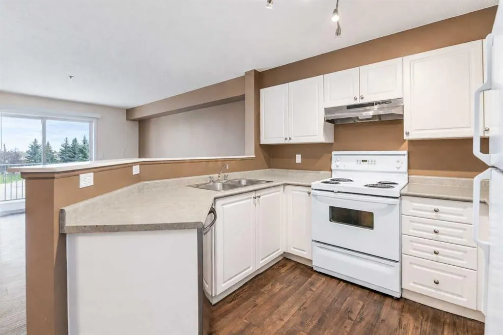 60 Lawford Avenue #316