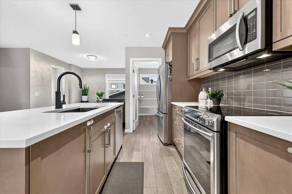 25 Masters Street SE