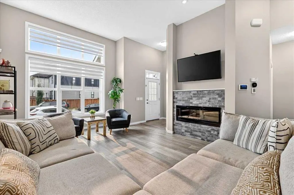 25 Masters Street SE