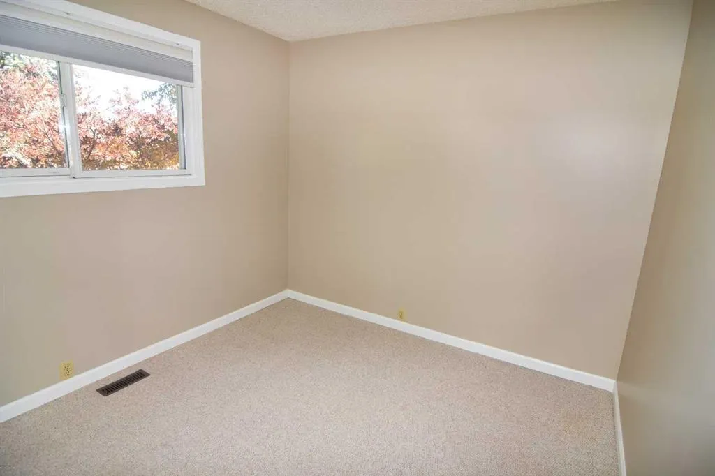 248 Bracewood Road SW