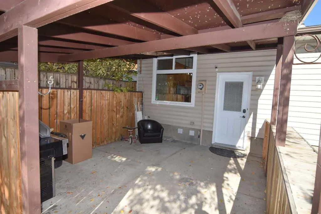248 Bracewood Road SW