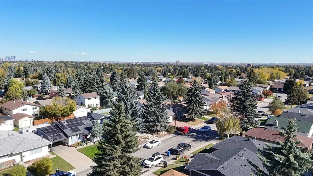 248 Bracewood Road SW