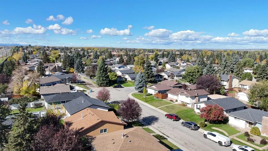 248 Bracewood Road SW