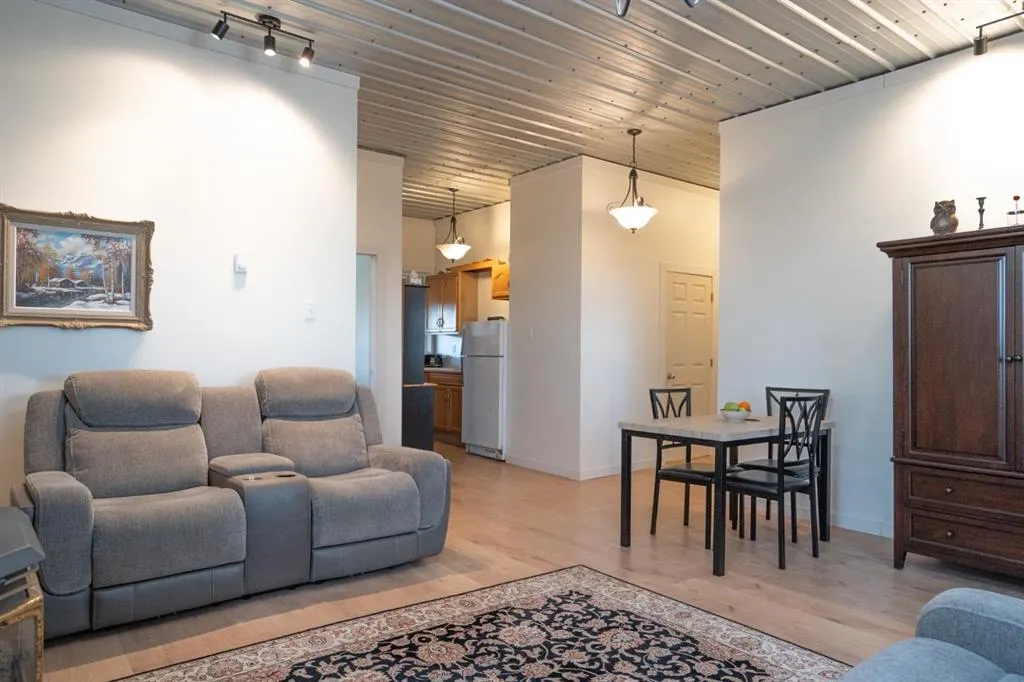 42246 Range Road 220