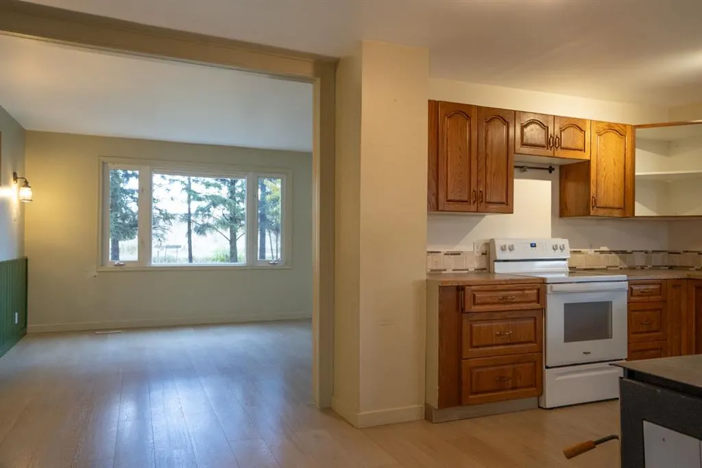 42246 Range Road 220