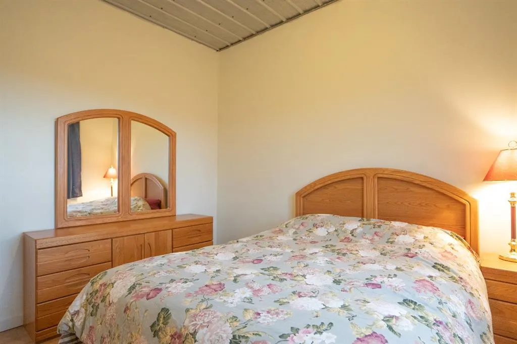 42246 Range Road 220