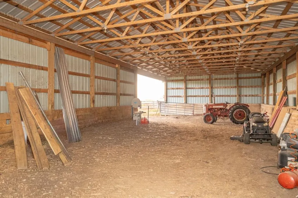 42246 Range Road 220