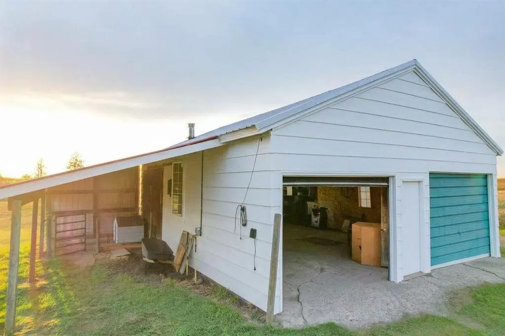 42246 Range Road 220
