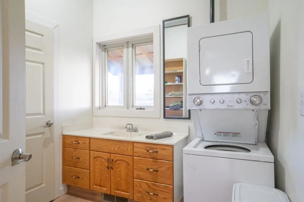 42246 Range Road 220
