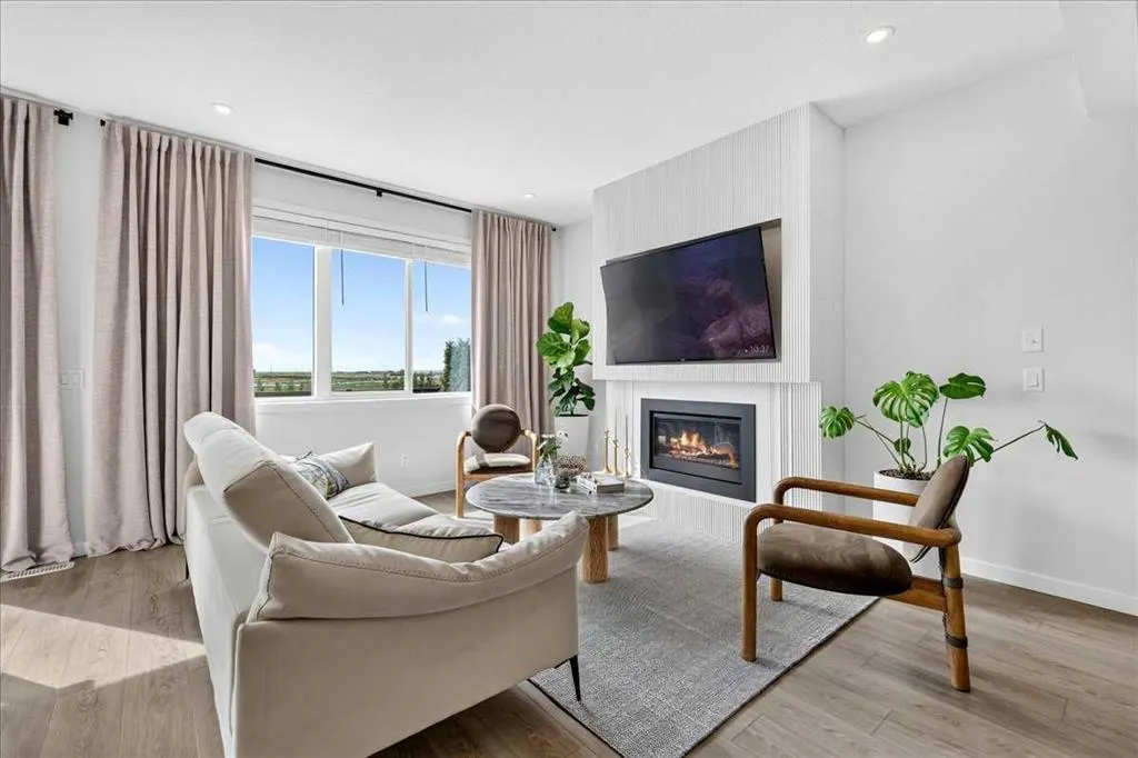 90 Savoy Landing SE