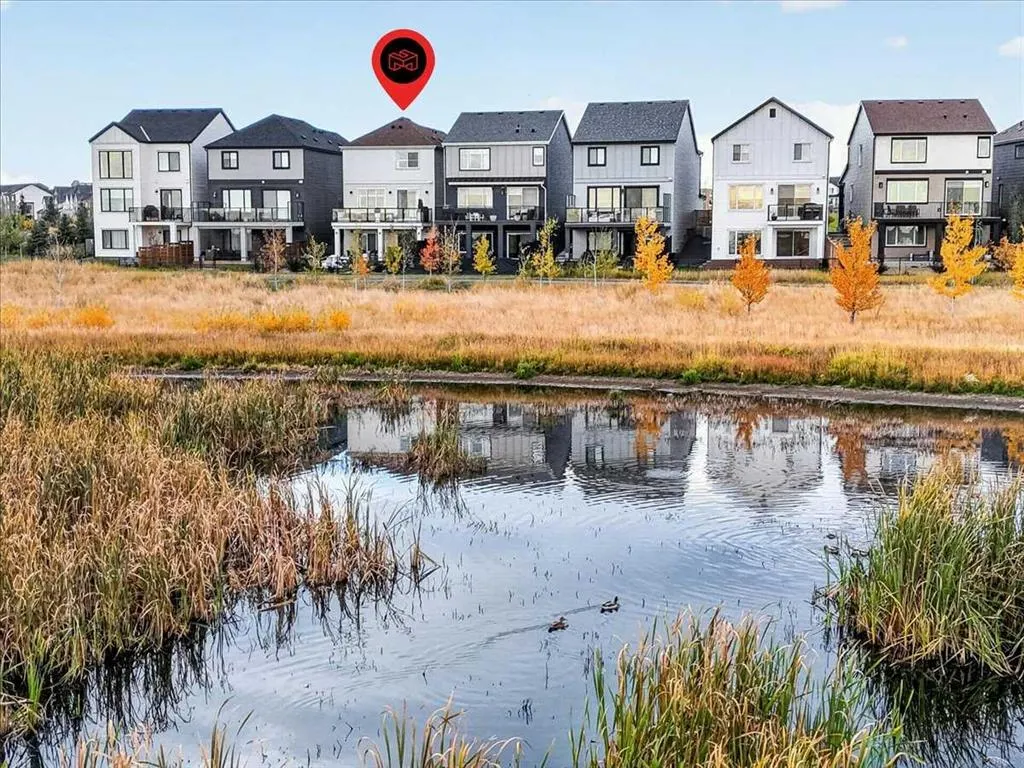 90 Savoy Landing SE