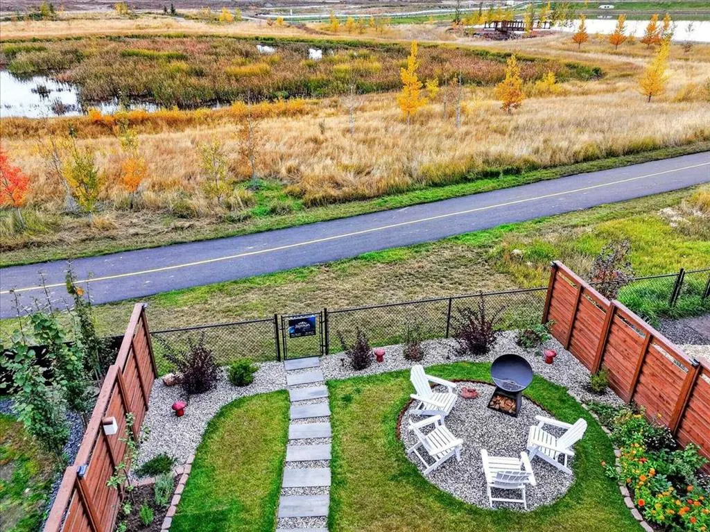 90 Savoy Landing SE
