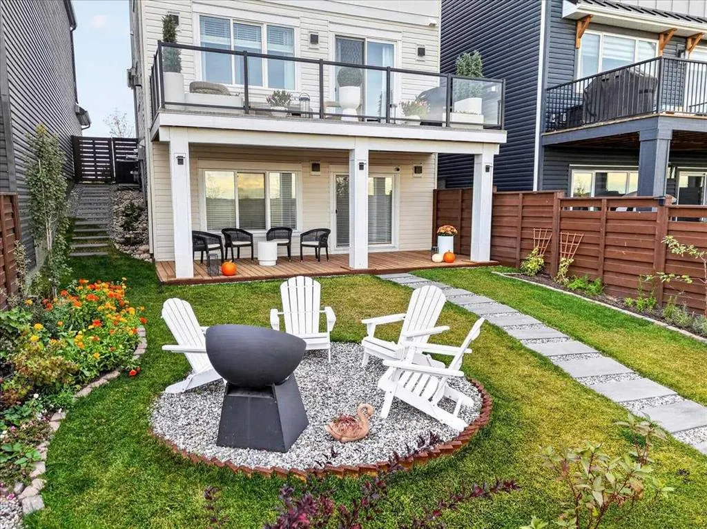 90 Savoy Landing SE