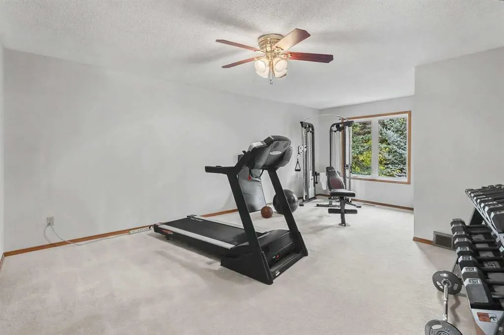 28 Edenstone Way NW