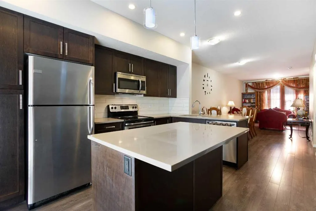 280 Williamstown Close NW #1003
