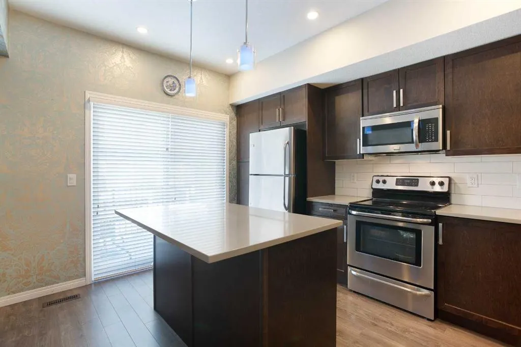 280 Williamstown Close NW #1003