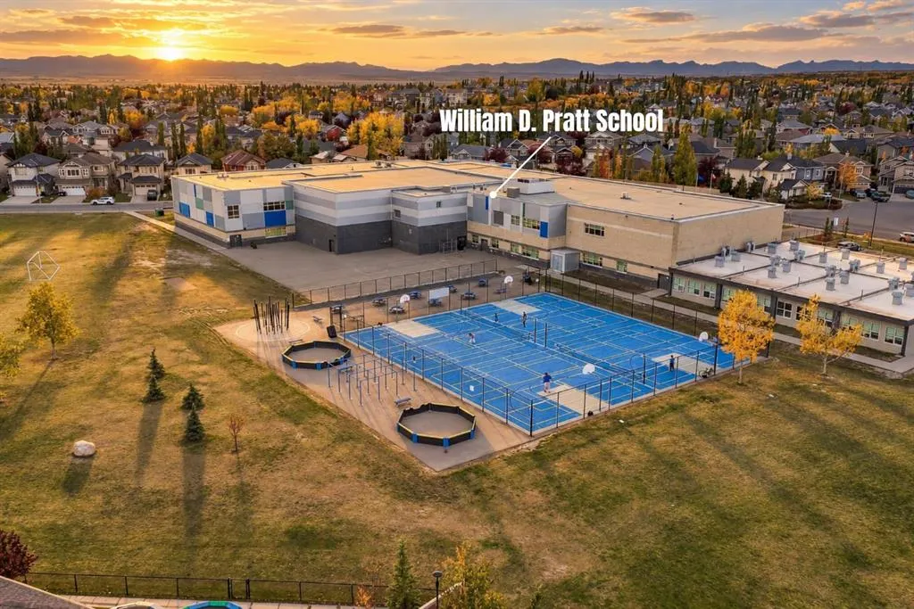 211 Royal Birch Way NW
