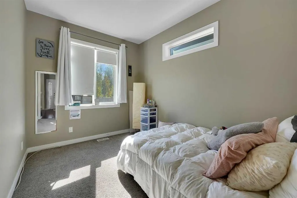 222 Bayside Loop SW