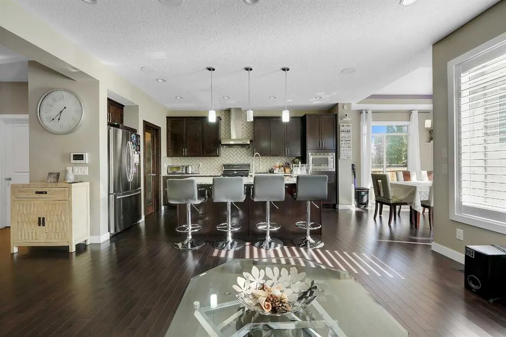 222 Bayside Loop SW