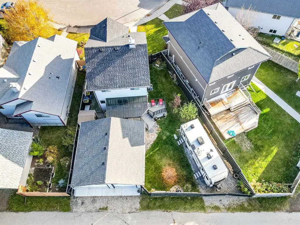 32 Sunrise Close SE