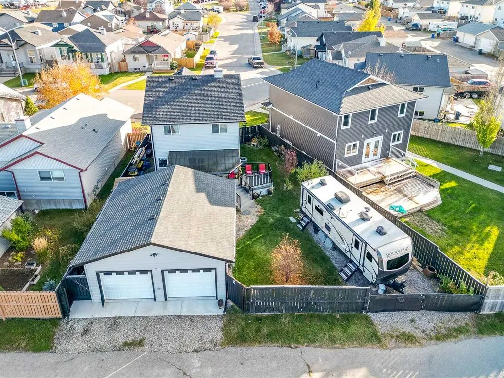 32 Sunrise Close SE