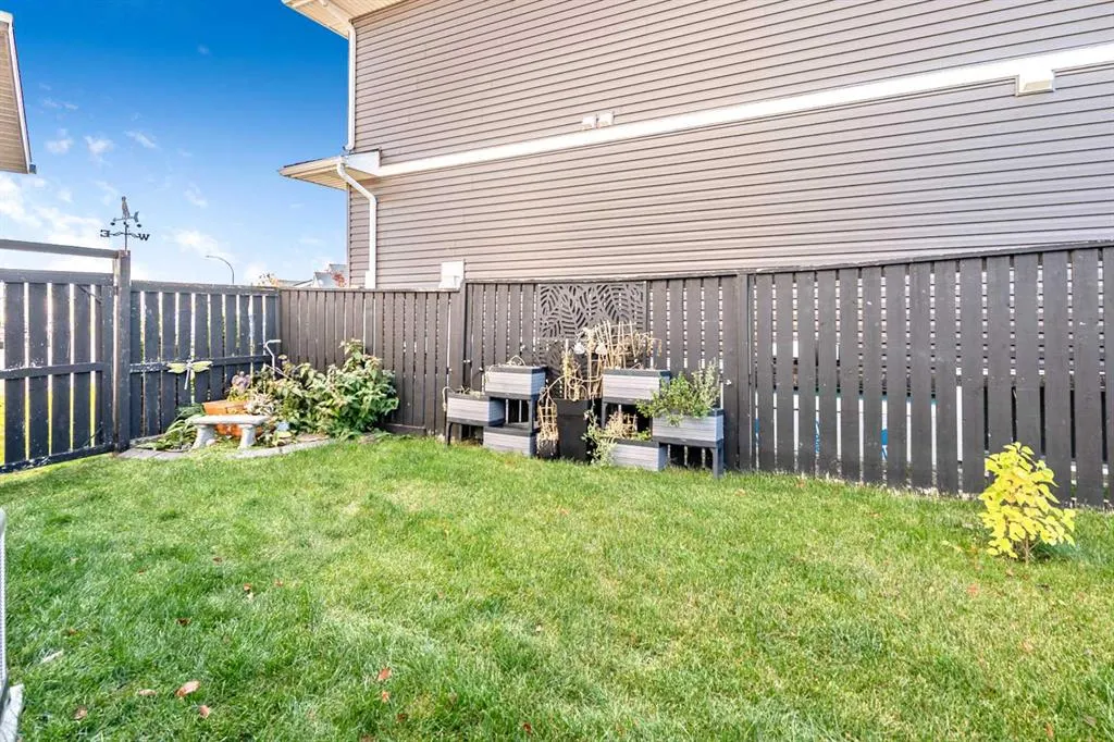 32 Sunrise Close SE