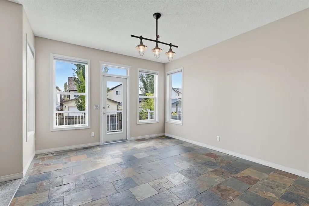 151 Copperfield Common SE