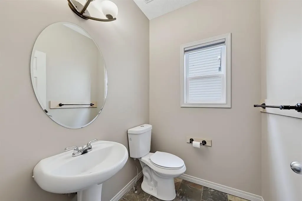 151 Copperfield Common SE