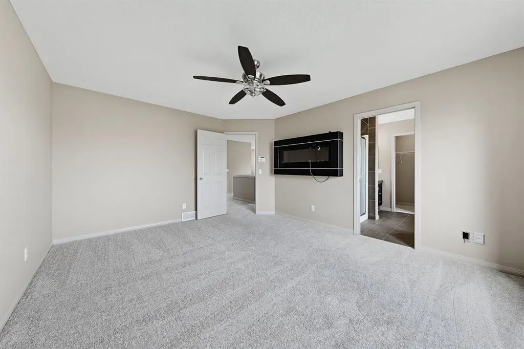 151 Copperfield Common SE