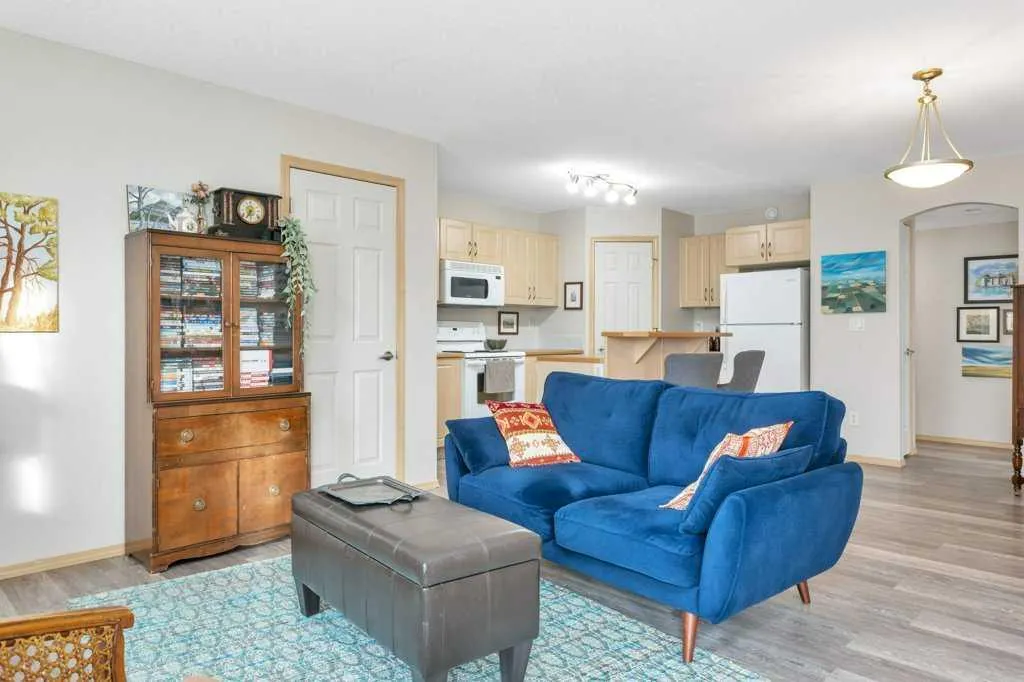 33 Jennings Crescent #22