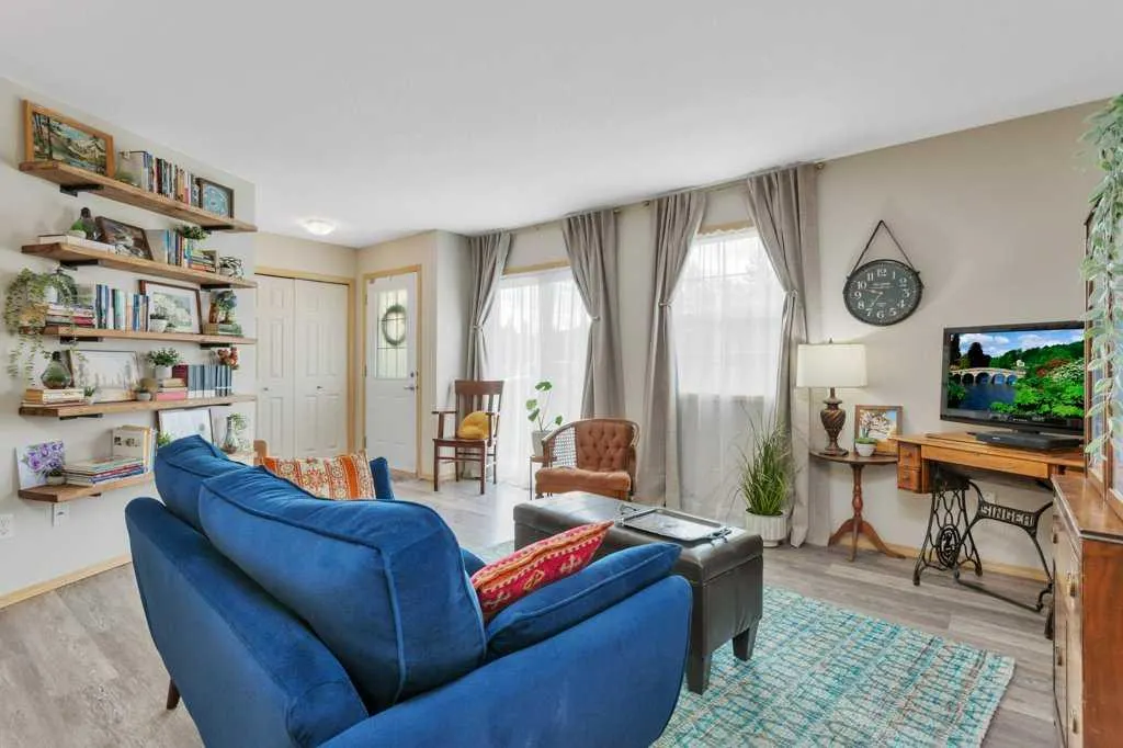 33 Jennings Crescent #22