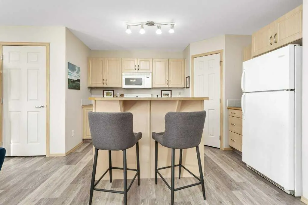 33 Jennings Crescent #22