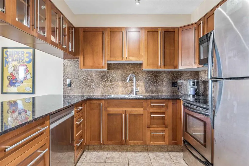 429 14 Street NW #605