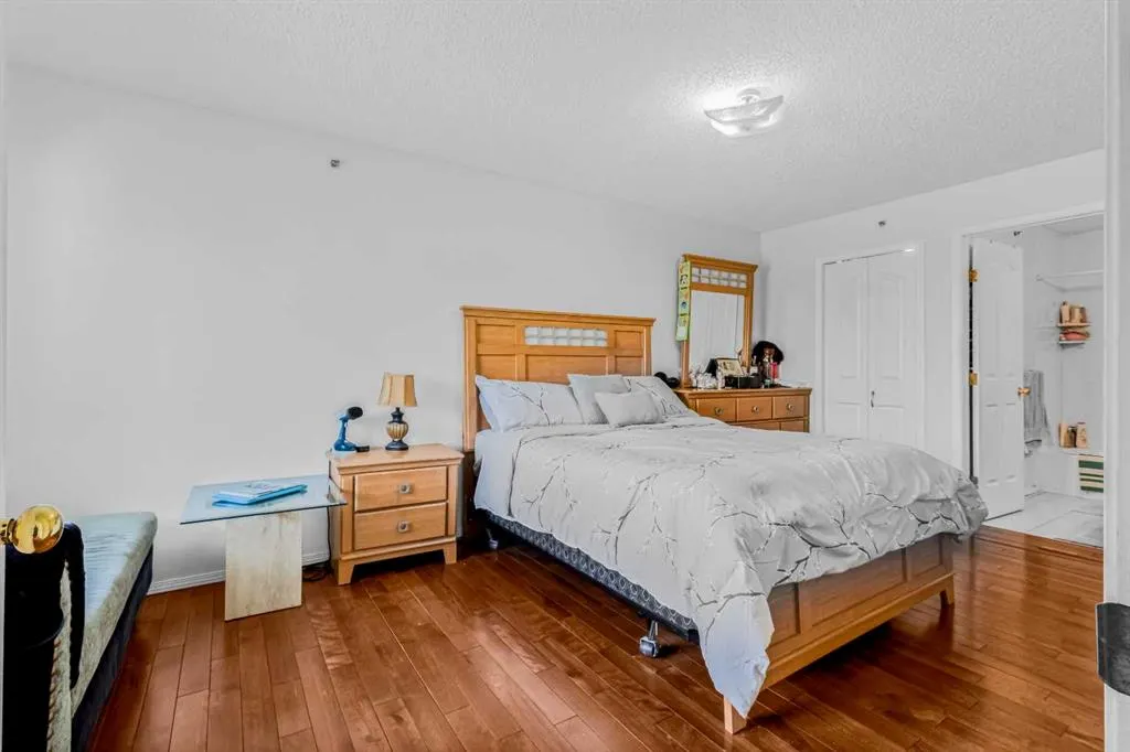 3308 Valleyview Park SE #308