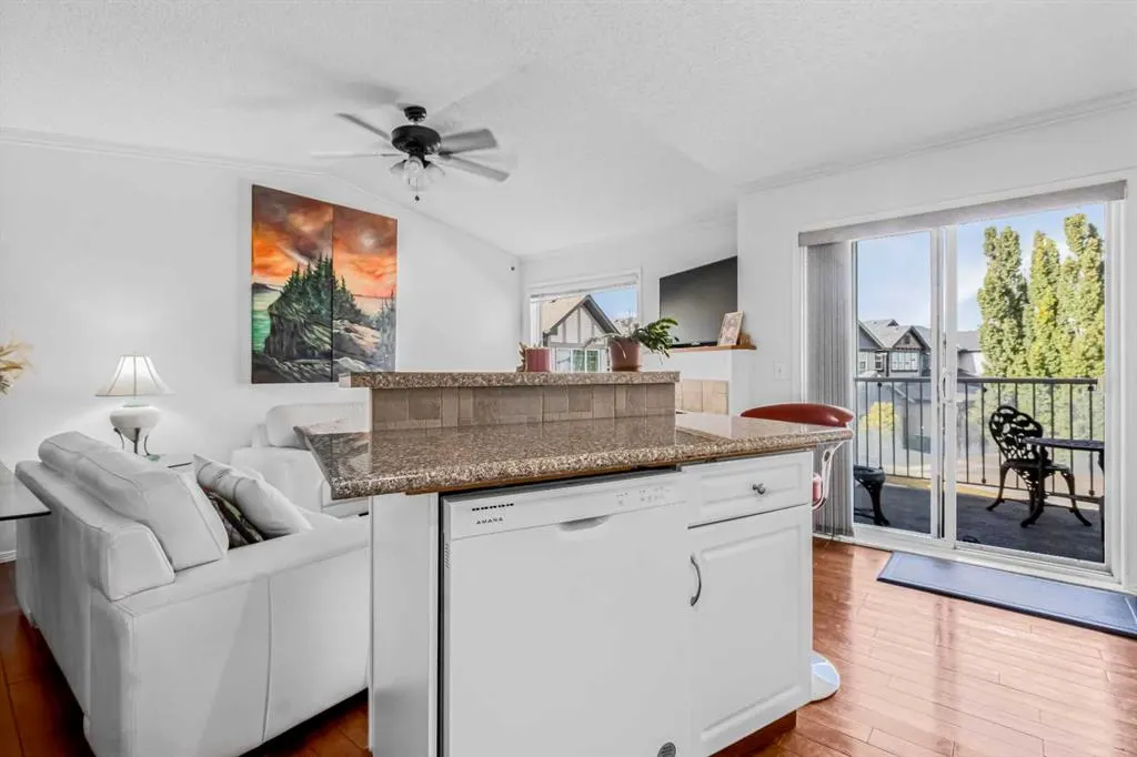 3308 Valleyview Park SE #308