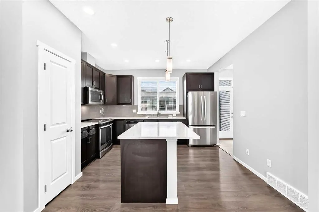 154 Livingston Avenue NE