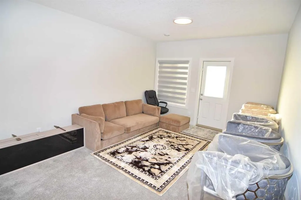 160 BELVEDERE Drive SE