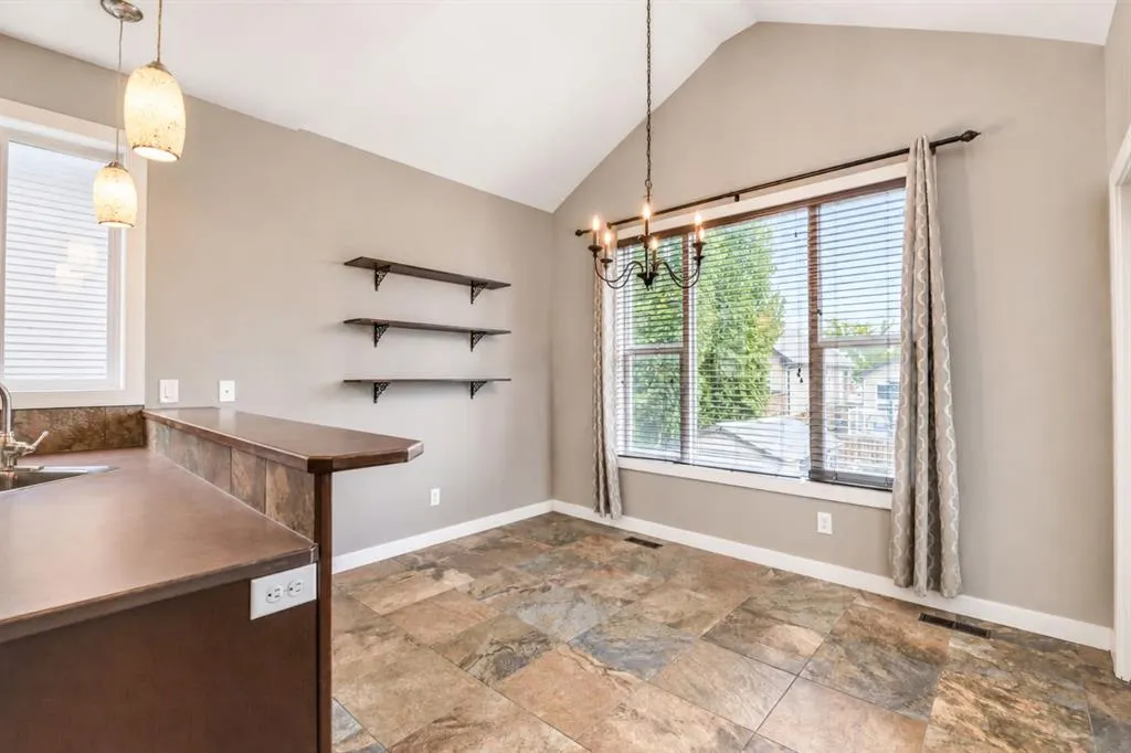 123 Wiley Crescent