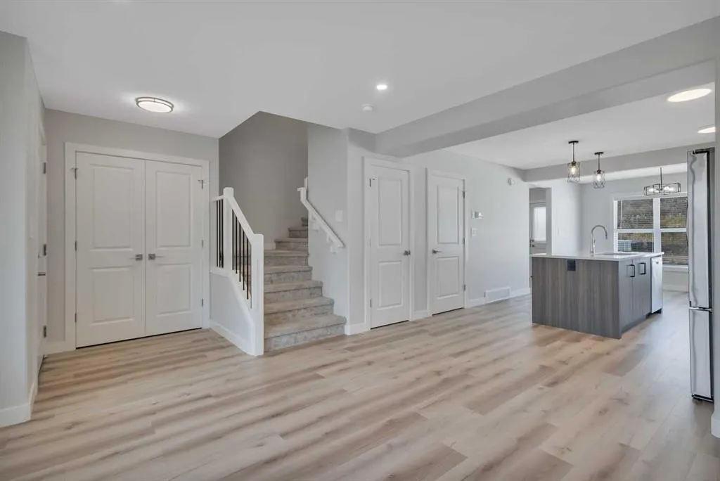 129 Gray Close