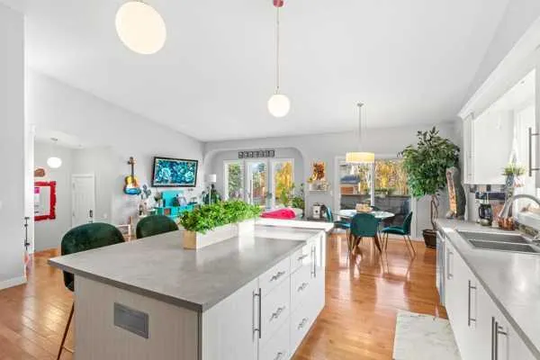 172 Woodhaven Drive