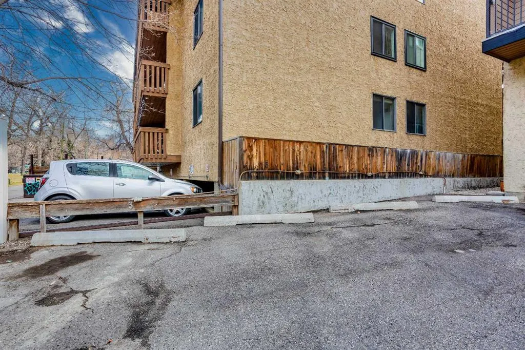 624 2 Avenue NW #5