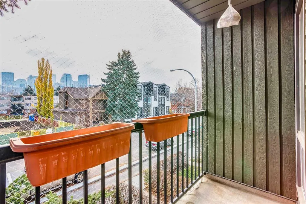624 2 Avenue NW #5