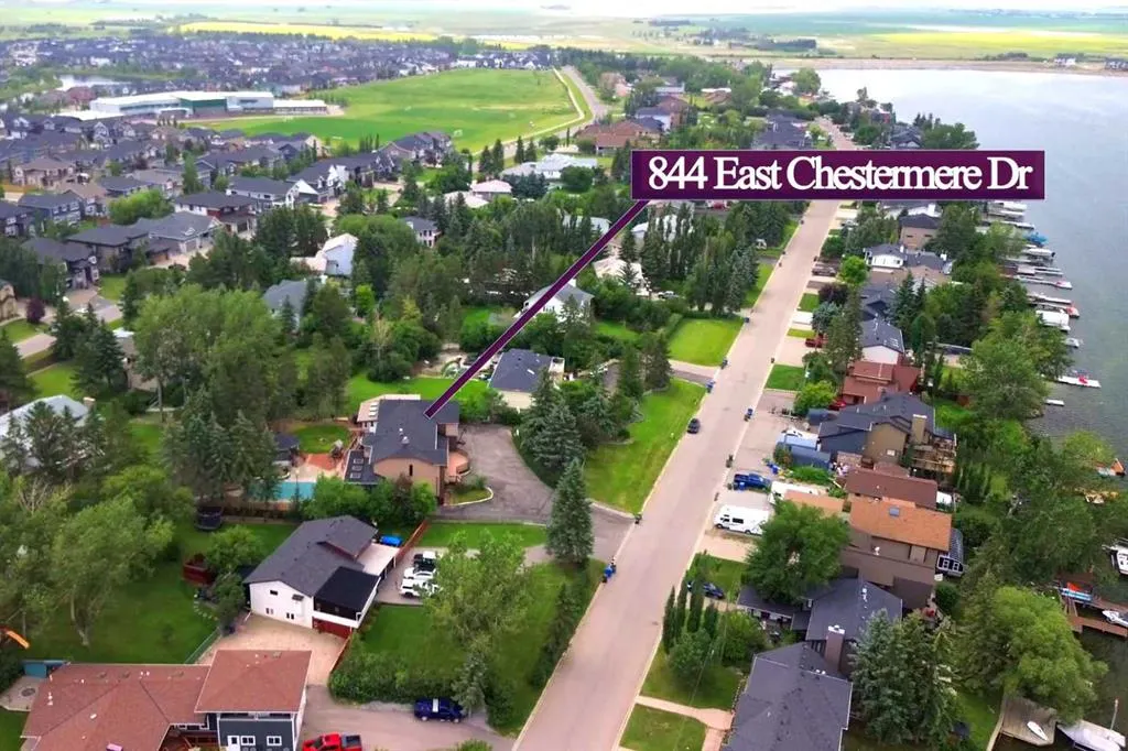 884 EAST CHESTERMERE Drive
