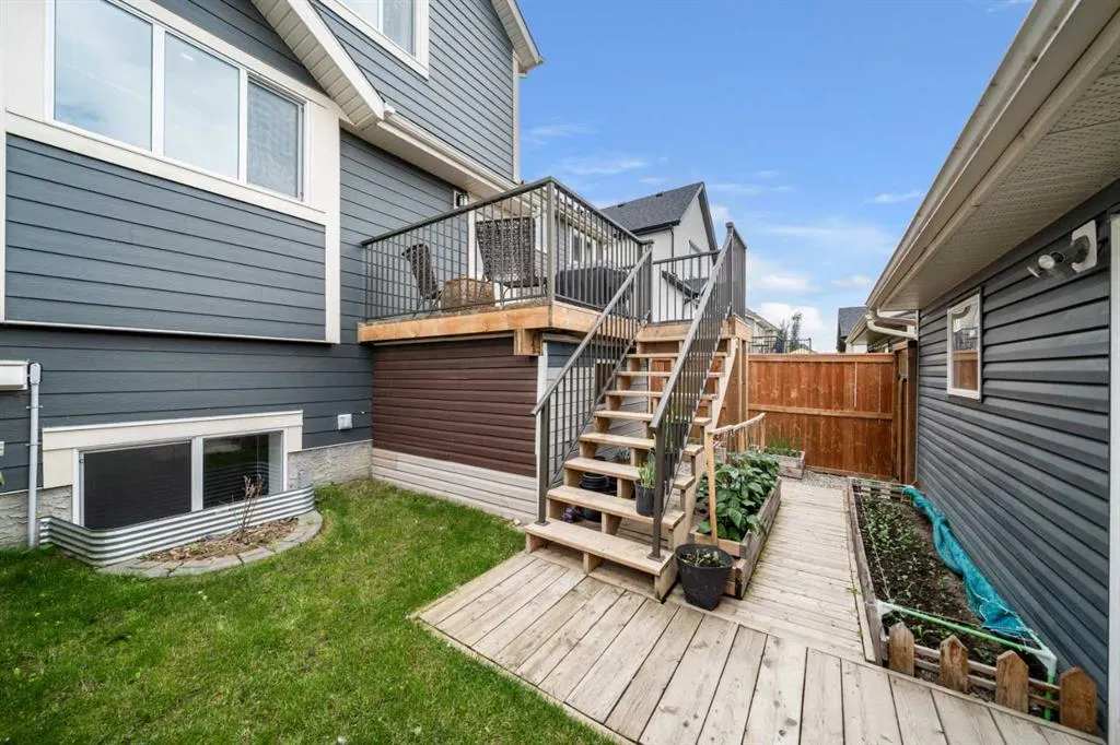 374 Magnolia Square SE