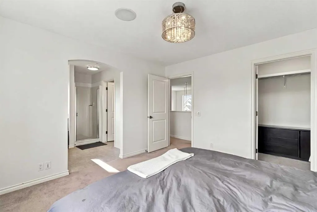 29 Cranleigh Park SE