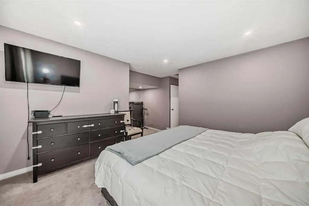 10401 19 Street SW #7