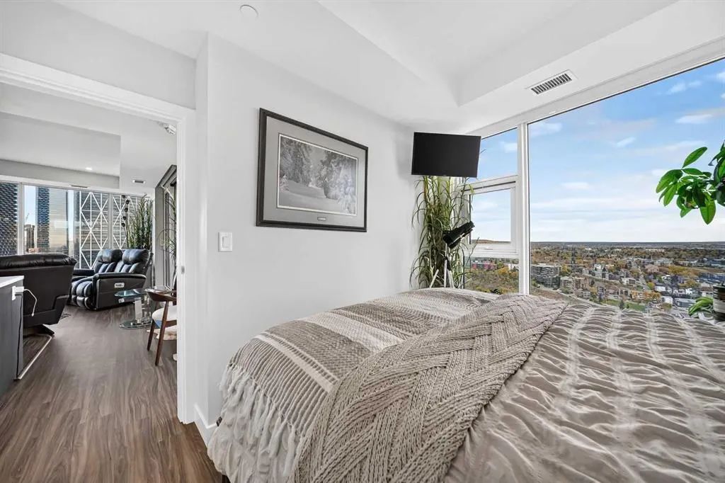 530 3 Street SE #3102