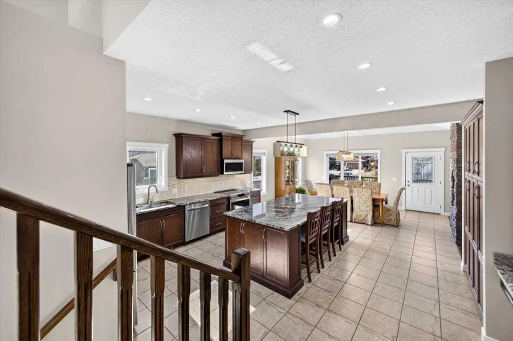 717 Ranch Crescent